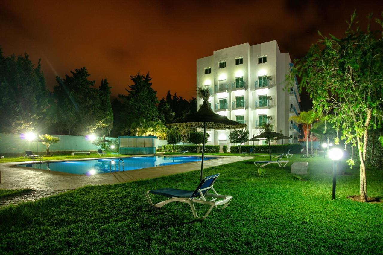 Residence Hoteliere Riviera Beach Cabo Negro Exterior photo